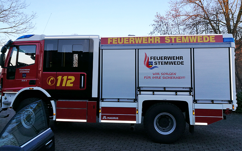 Konturmarkierung an einem Feuerwehrwagen